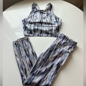 Athleta Blue and Gray Patterned Activewear set TOP MEDIUM BOTTOMS SMALL
